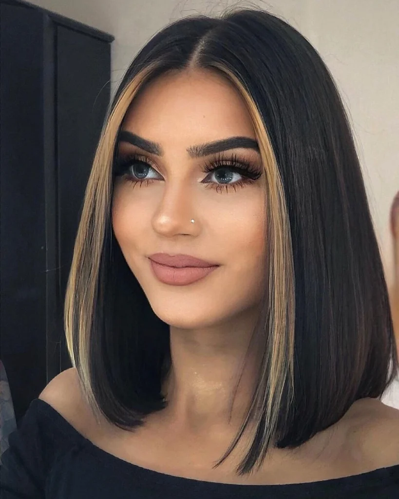 Dark Bob with Caramel Face-Framing Highlights