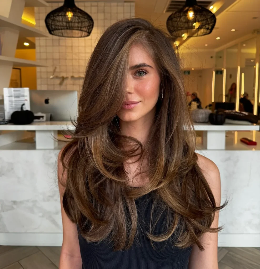 Lived-In Brown Layered Blowout with Side Sweep