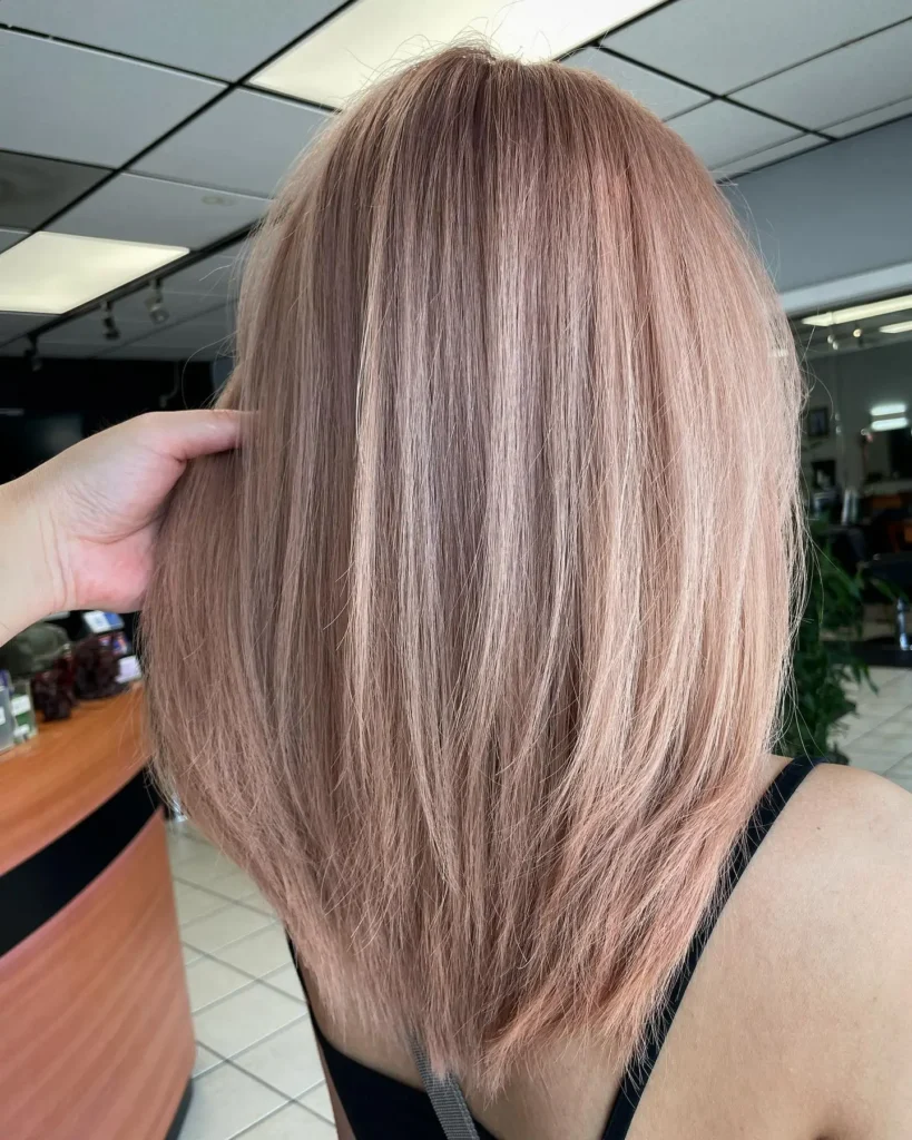 Rose Gold Straight Lob with Subtle Layers