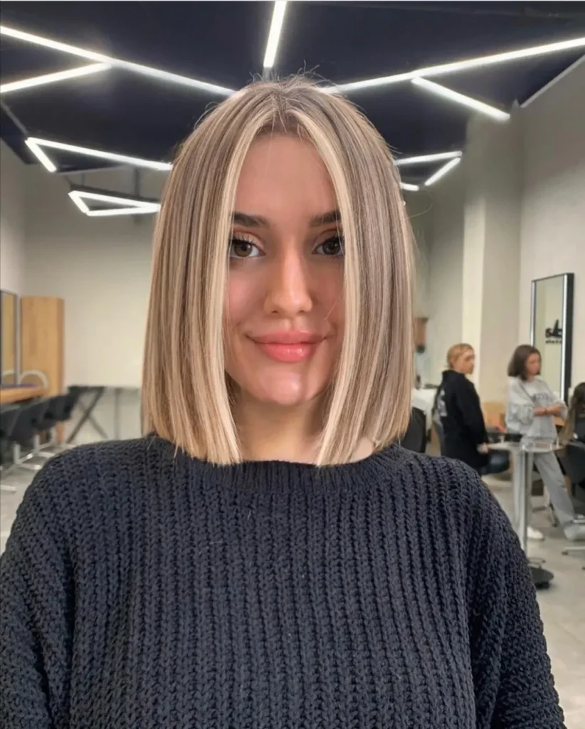 Blunt Lob with Blonde Highlights