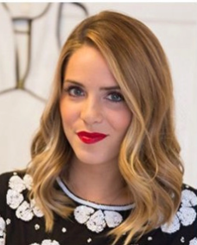  Golden Honey Lob with Vintage Waves